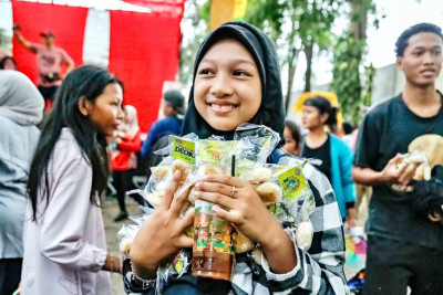 Pawai Bakpia Day Meriahkan Sentra Pathok Yogyakarta