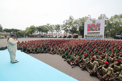 Presiden Prabowo Hadiri Penutupan Complex Warfare Course 2026 di Batujajar