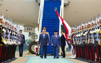 Presiden Mesir Mendarat di Jakarta, Dijadwalkan Bertemu Presiden Prabowo Besok