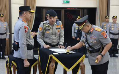 Sertijab, Irjen Langgeng Purnomo Resmi Jadi Kapolda DIY yang Baru