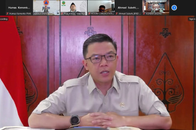Tangani Karhutla, Menko Sugiono Instruksikan Penguatan Patroli Darat dan Upaya Mitigasi